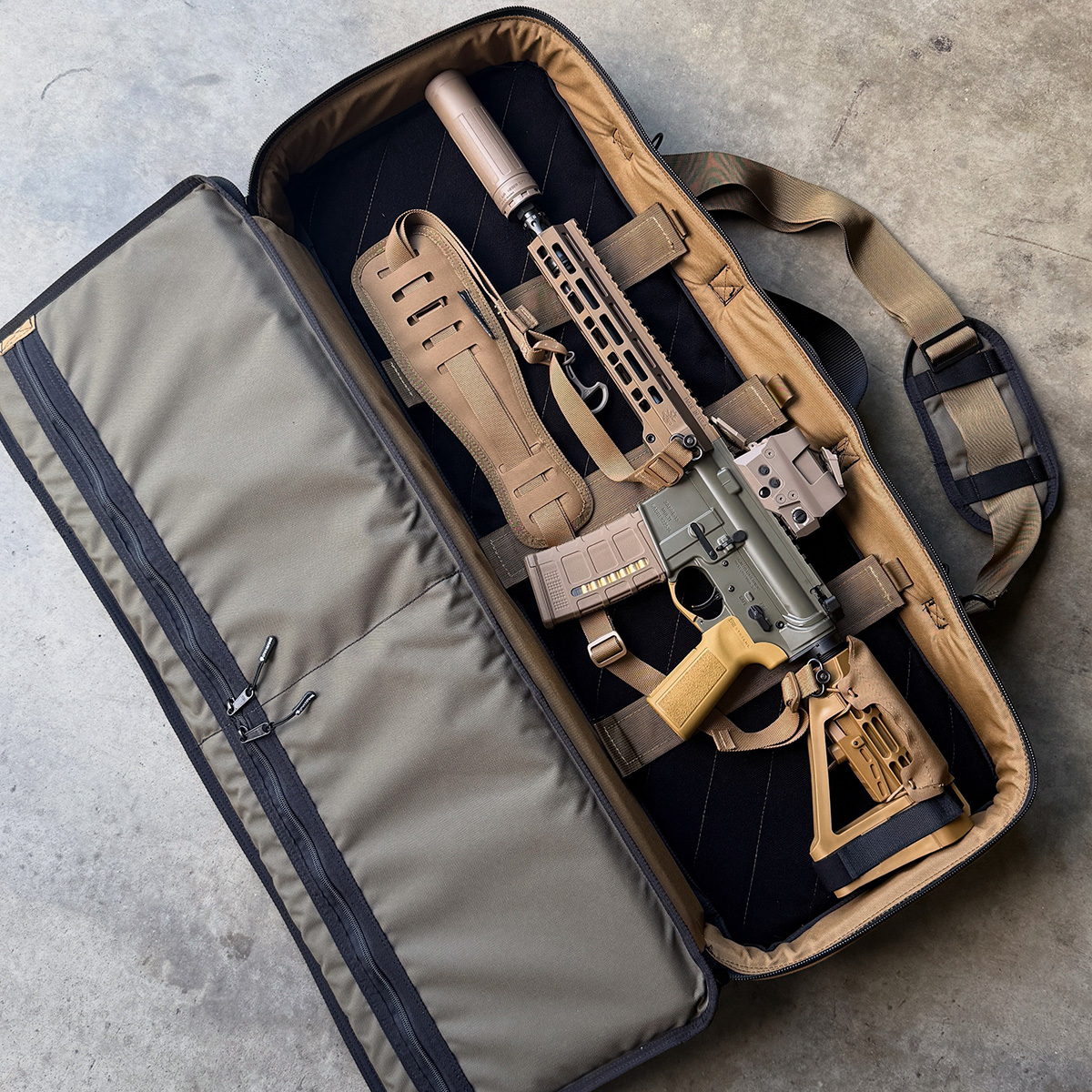 sabre-15-moss-green-in-bag