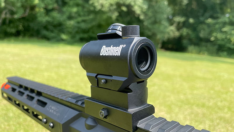 How to Pick the Perfect Red Dot Sight for Your AR-15 Rifle