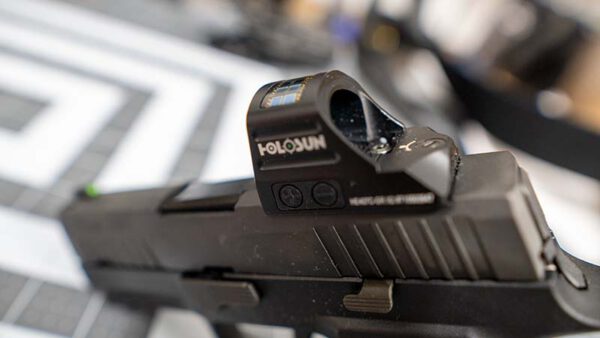 Holosun HE407C Review | Best Budget Pistol Red Dot Sight?