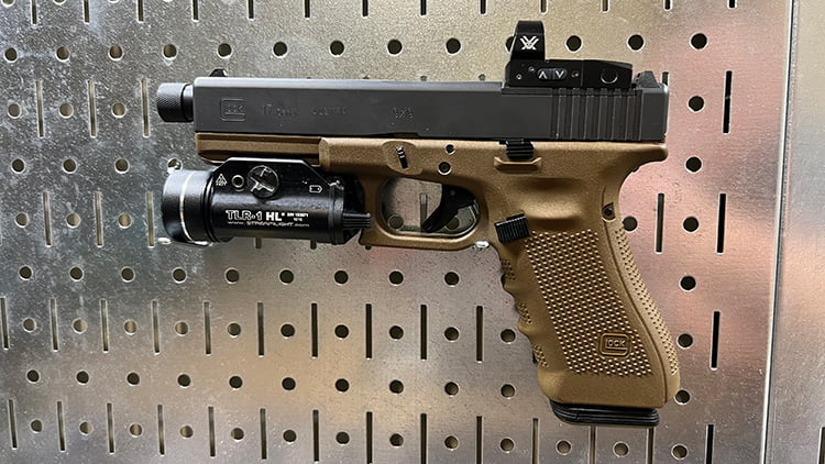 The Glock 17 Gen 4 MOS - A Gun For All